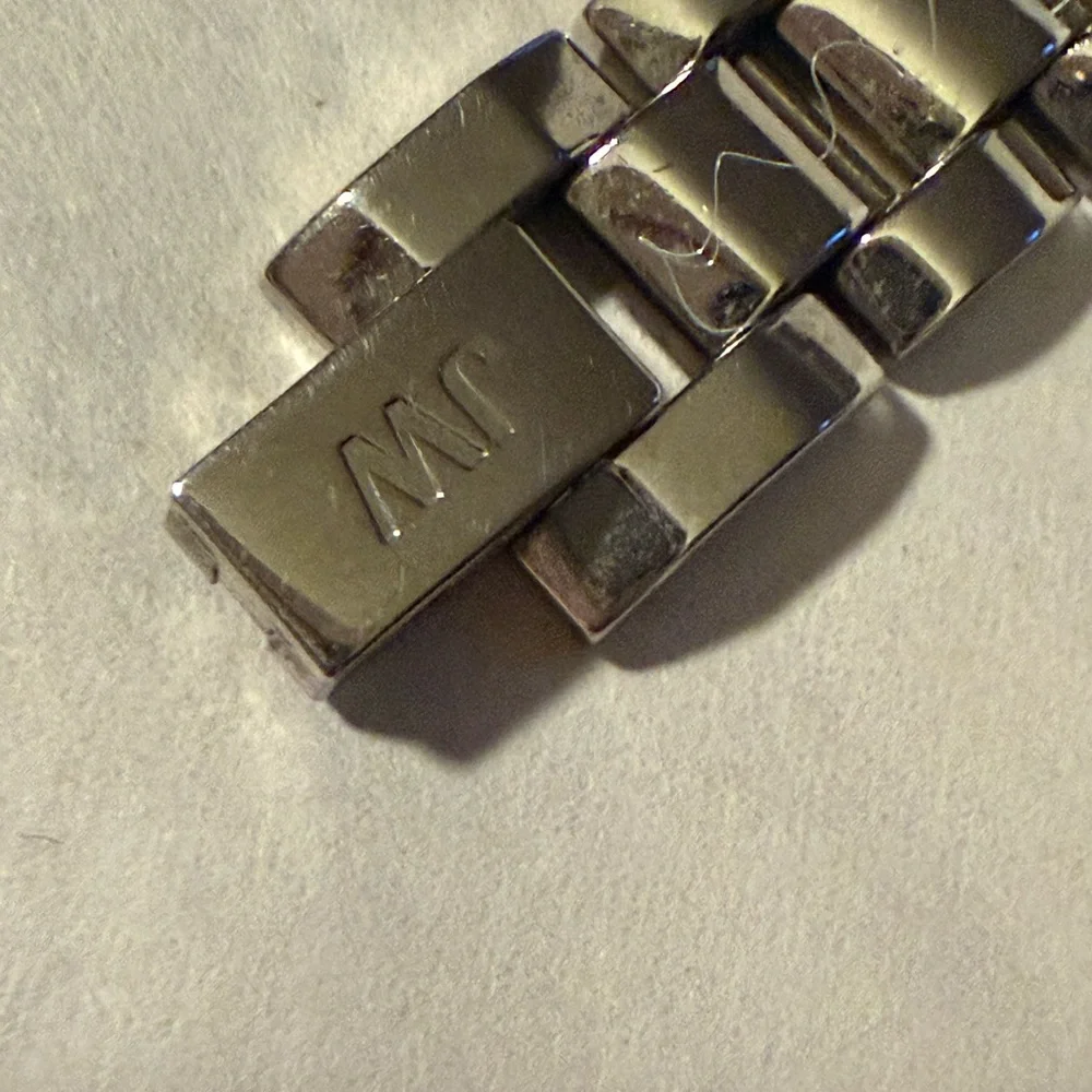 Vintage Jones NY Silver Stainless Steel Minimalist Bracelet Watch,White Dial